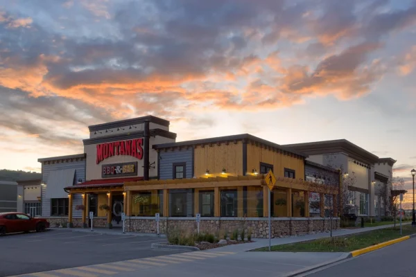 Cochrane Grande Plaza 3