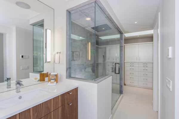 Copy of 040 - Open2view ID6185 - 2618 6 Ave NW